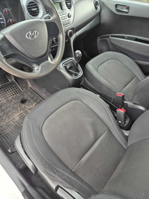 Vând Hyundai i10, an fabricație 2018, motor 1.0 benzină/GPL din fabrică