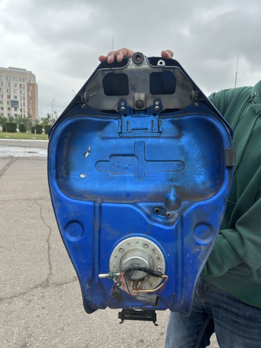 Бензобак Suzuki GSX-R 600