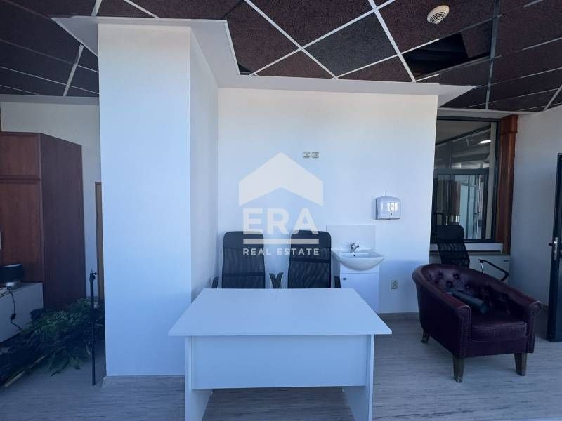 Дава се под наем Офис в Хасково, Център - 35 кв.м за 498.27 € - Снимка #4