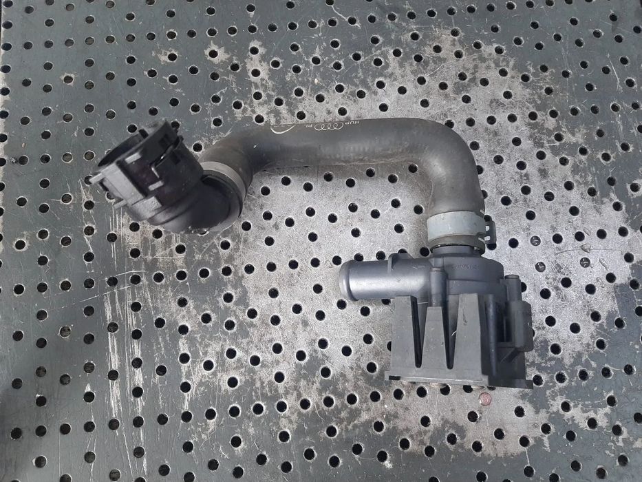 pompa apa  2.0 tdi cjc audi a4 b8 8k a6 c7 vw tiguan 5n golf 6 skoda fabia 2 octavia 2  06h121601j