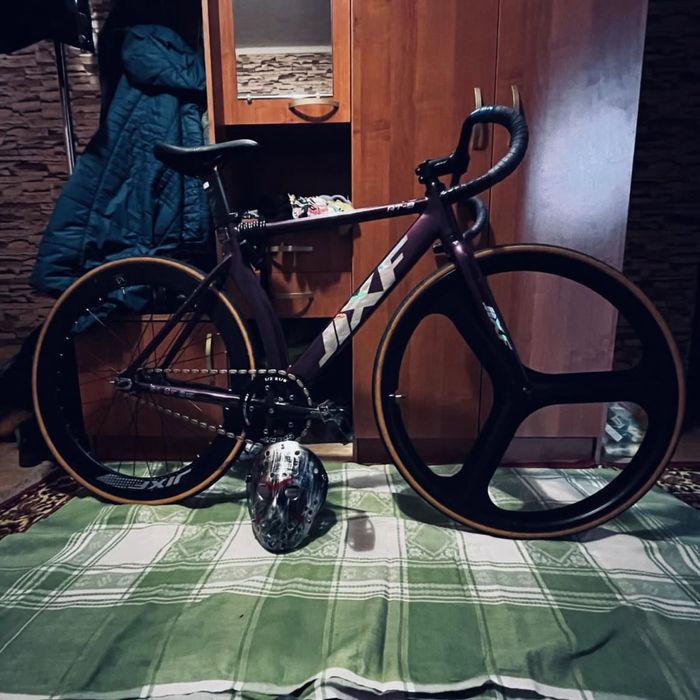 Фикс Jixf AT-8 спортивный