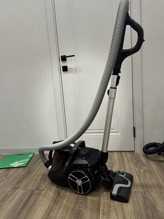 Пылесос Tefal. В отличном состоянии