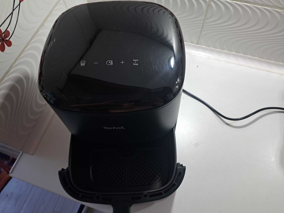 Friteuze cu aer cald Tefal