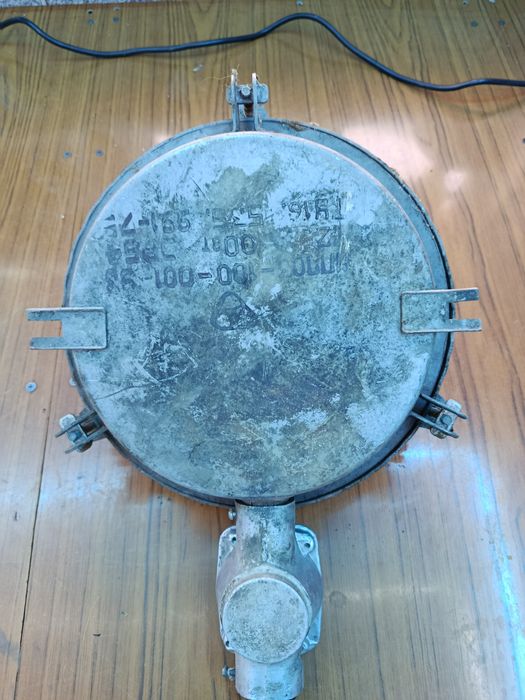 Уличный фонарь новый