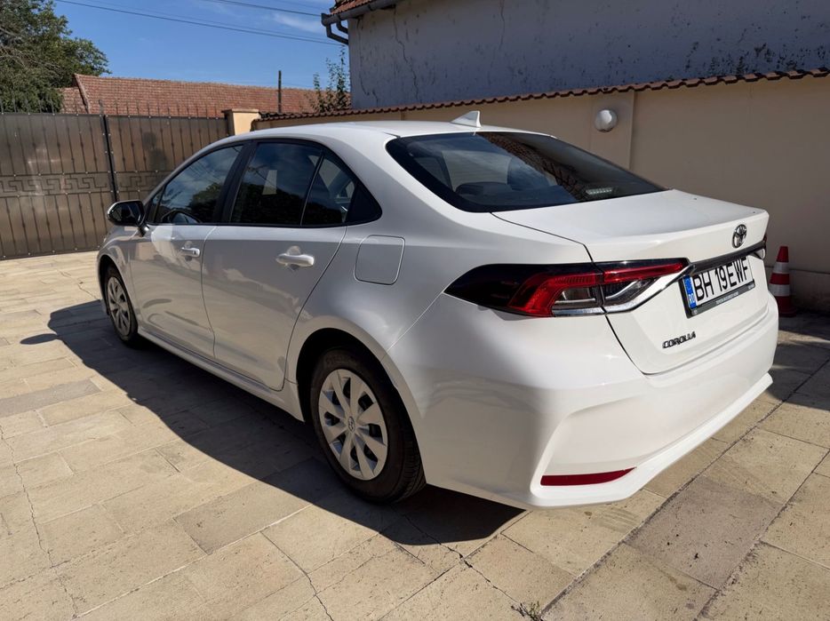 Toyota Corolla 125 CP, Garantie 6 ani, Camera spate, impecabila, distributie pe lant