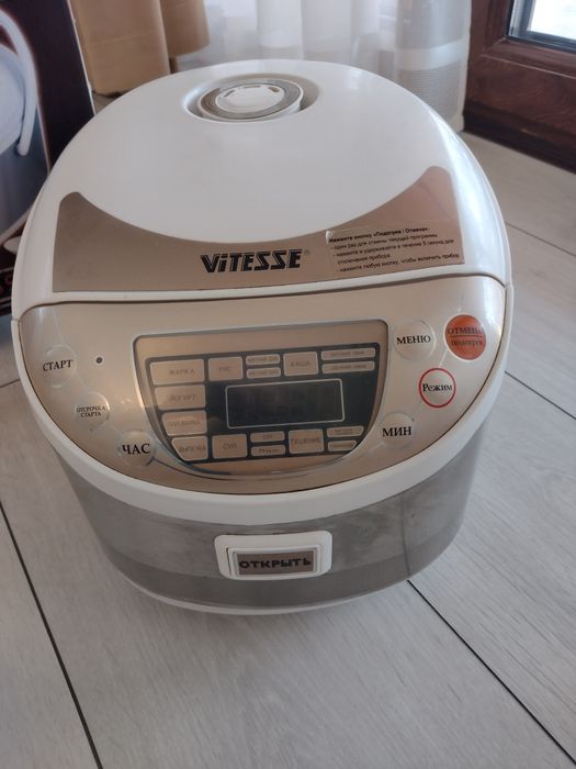 Aparat Multicooker