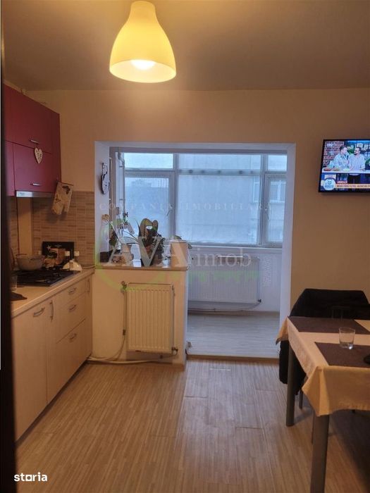Apartament 3 camere ,zona Cora
