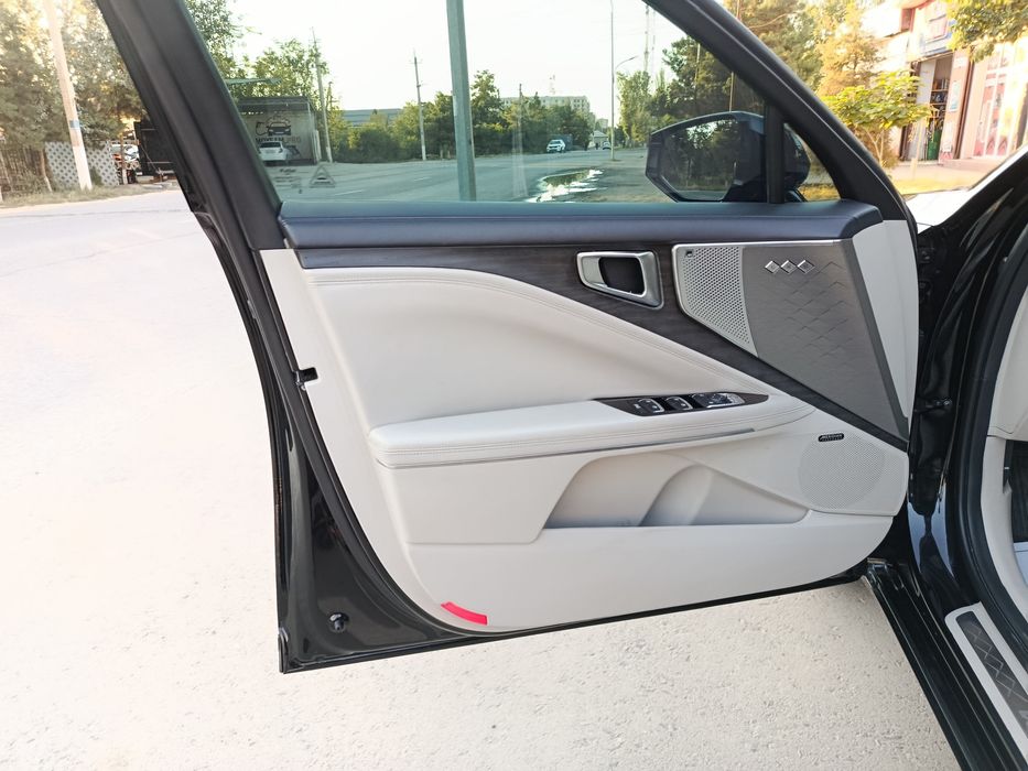 Kia K-8 Signature 2023! 3.5 Atmosferni Mator. Panarama Tom. Rangi Qora