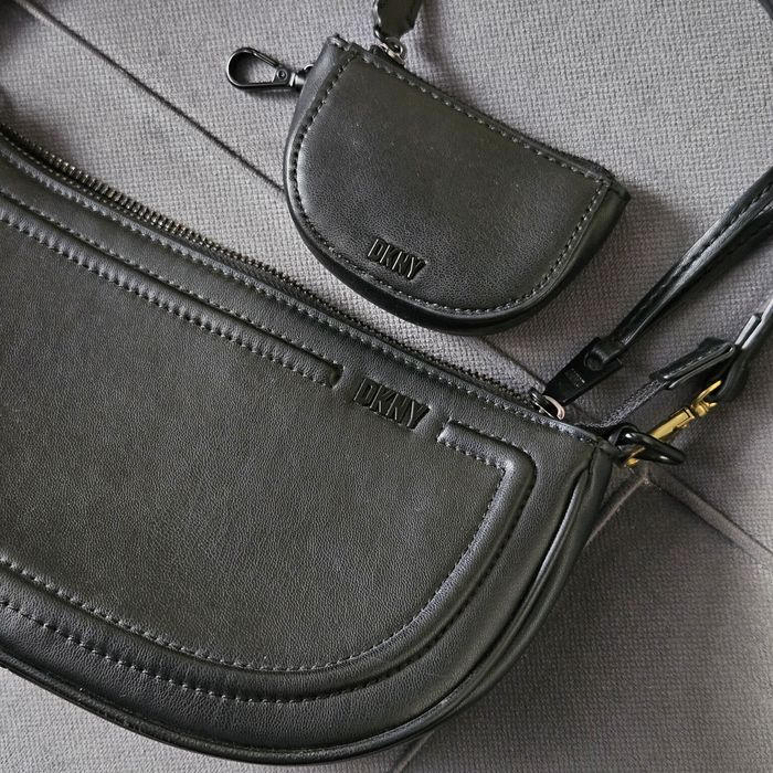 Чёрная сумка DKNY