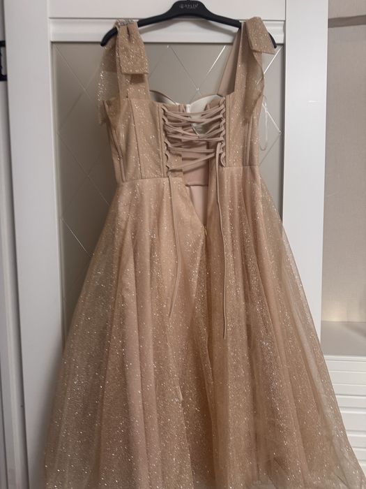 Продам платье 40-44 размер