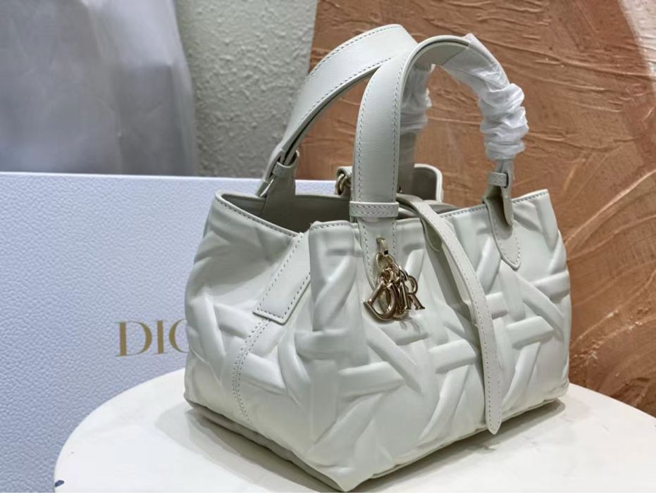 Чанта new Christian Dior ,LV