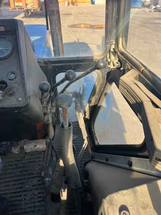 Продавам трактор МТЗ 82