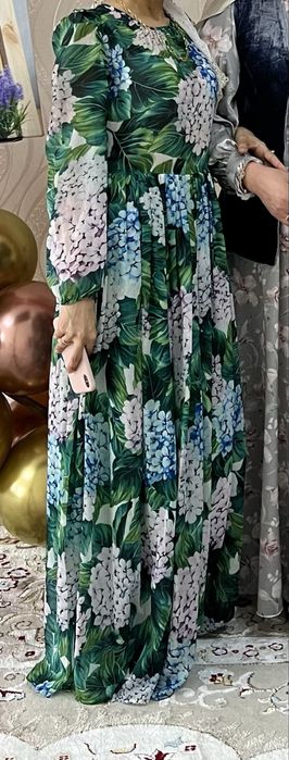 Шикарное шифоновое платье под D&G