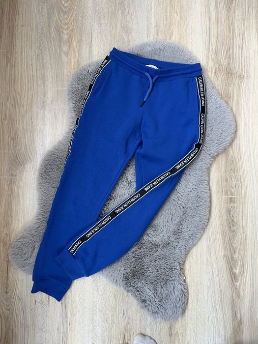 Calvin Klein детско спортно долнище 10-11г