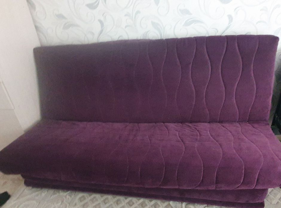 Продам диван мягкий