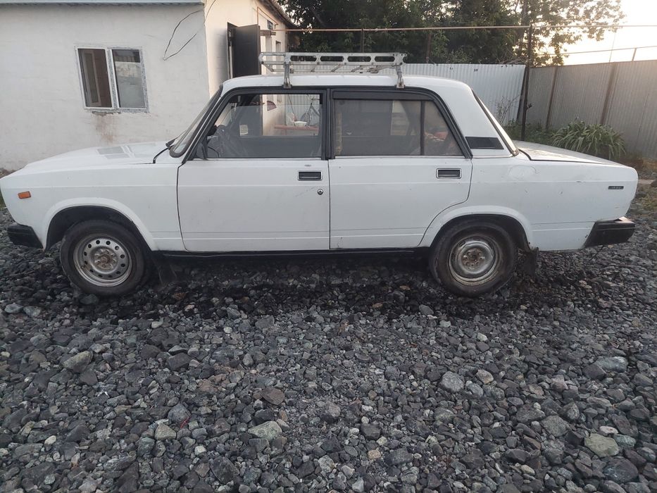 Продам жигули 2107