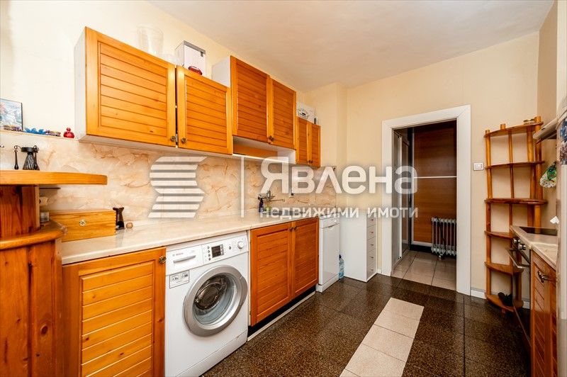 Продава се Тристаен апартамент в София, Младост 4 - 100 кв.м за 3500 €/кв.м - Снимка #6