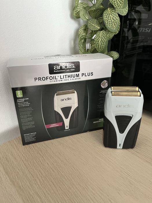 Andis ProFoil Lithium Plus