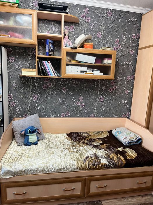 Спальный гарнитур