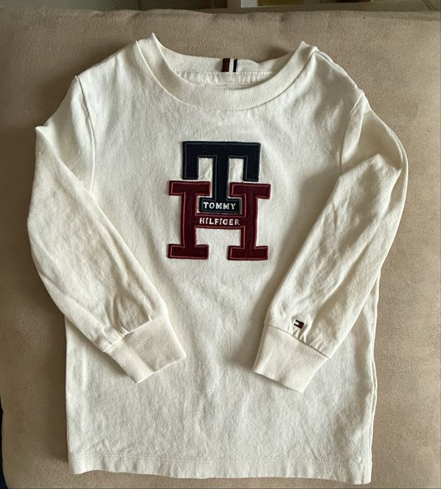Лонгслив  бренда Tommy Hilfiger  на ребенка 2-3 года