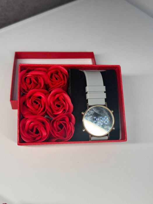 Cadou ceas+trandafiri de sapun