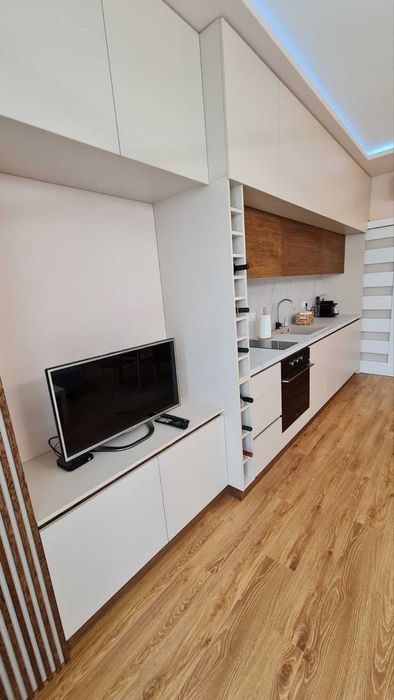 Дава се под наем Двустаен апартамент в София, Хладилника - 70 кв.м за 561 € - Снимка #6