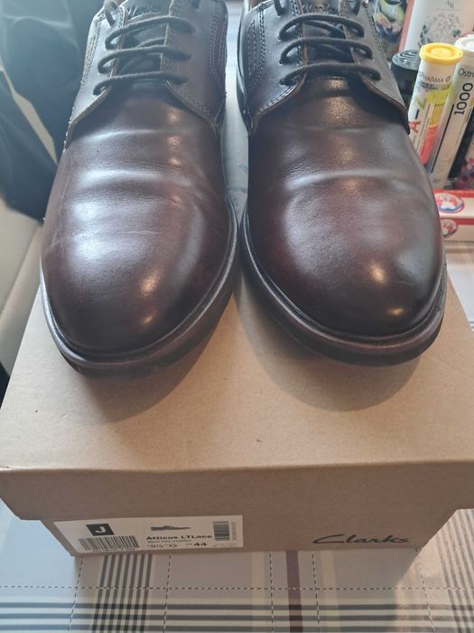 нови обувки Clarks