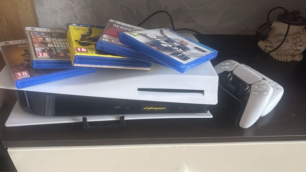 PlayStation 5 | полный комплект | отличное состояние