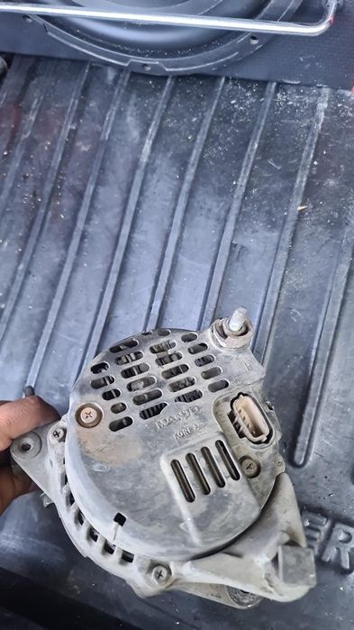 Генератор соната 2007-8 б/у