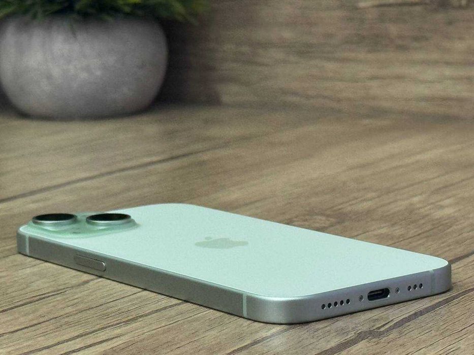 б/у iPhone 15 128Gb Green sim