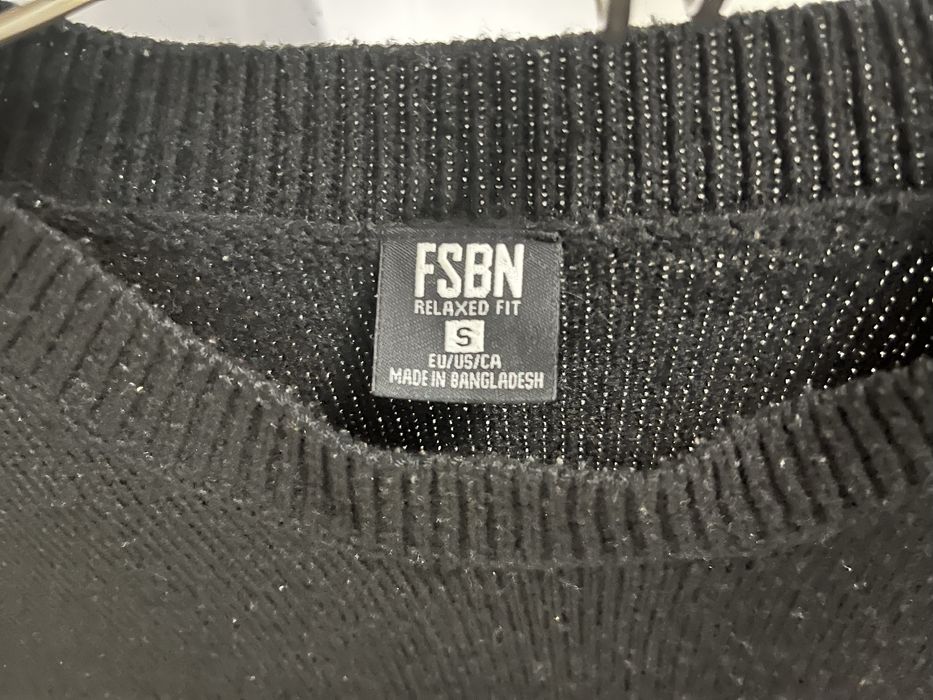 Кофта выворачивается с двух сторон