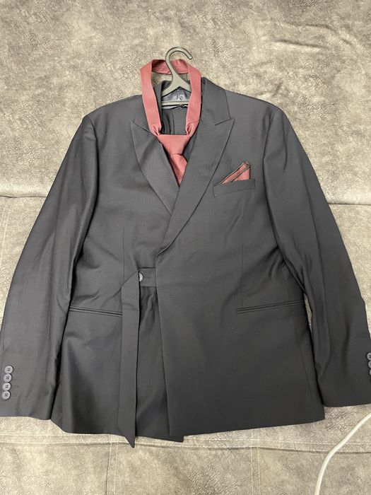 Классически костюм