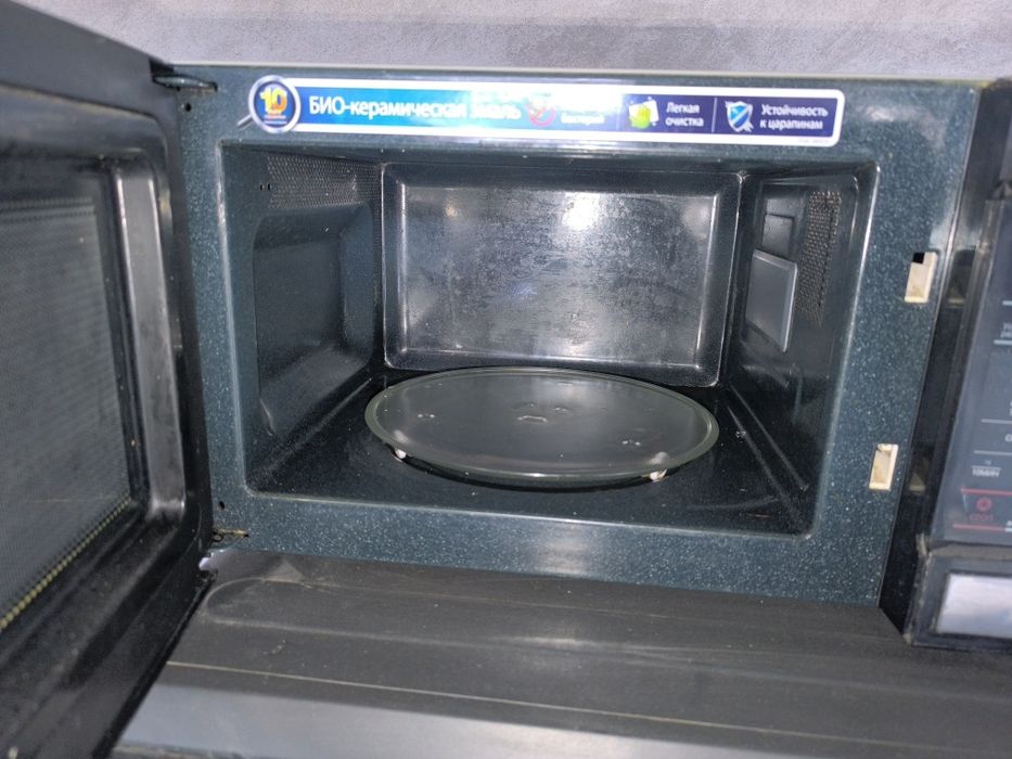 Срочно продаётся микроволновка Samsung