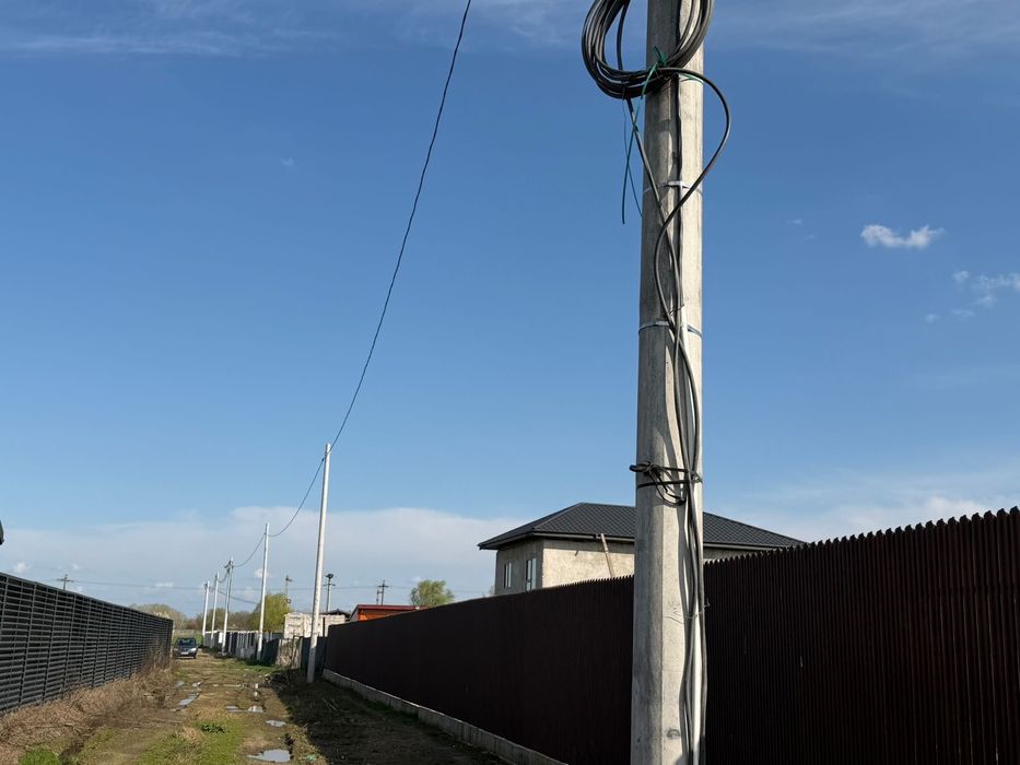 Vand loturi teren pt casa in varsatura
