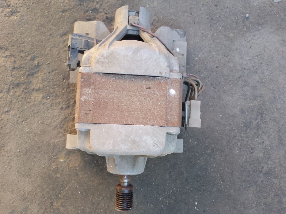 Продам моторчик от стиральной машинки