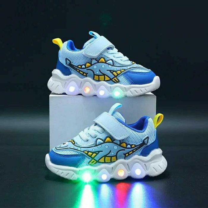 Adidasi usori si comozi pentru copi cu luminițe