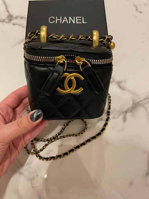 CHANEL мини чанта