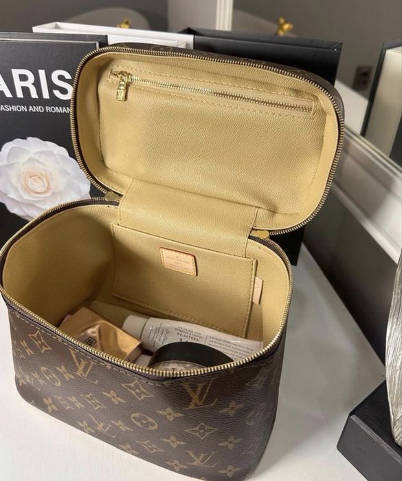 Косметичка Louis Vuitton
