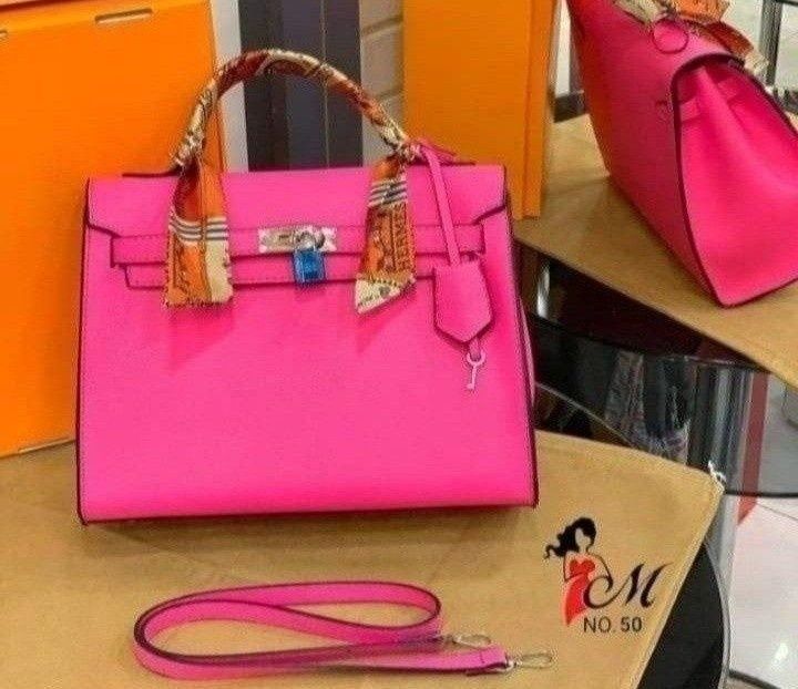 Geanta damă dimens.mare (40cmL) si medie (33cmL),model Kelly,saculet