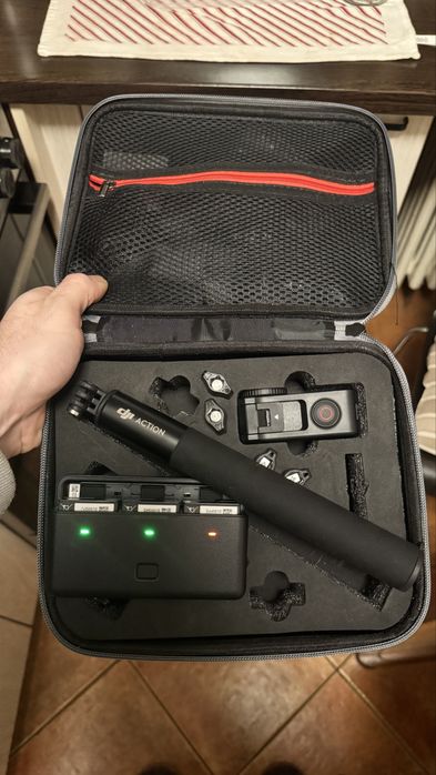 Camera Video / Action Cam DJI Action 4 (Adventure Combo) GARANTIE