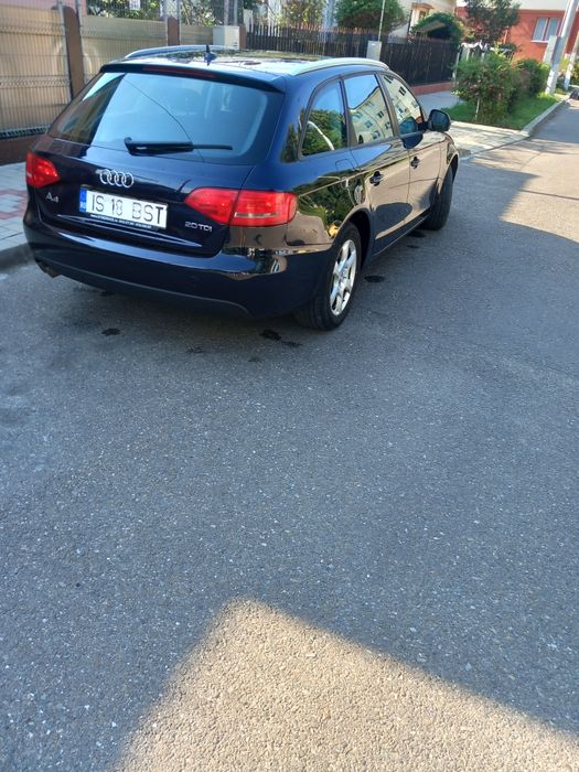 Vând Audi A4 b8.