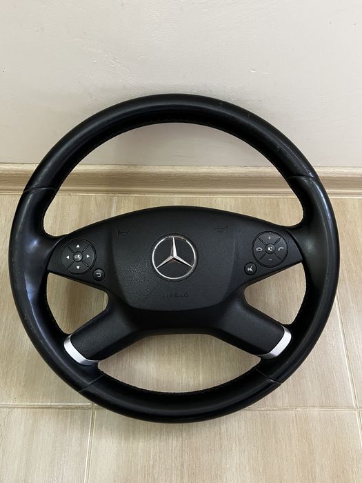 Волан и бег за Мерцедес w212 без пера.
