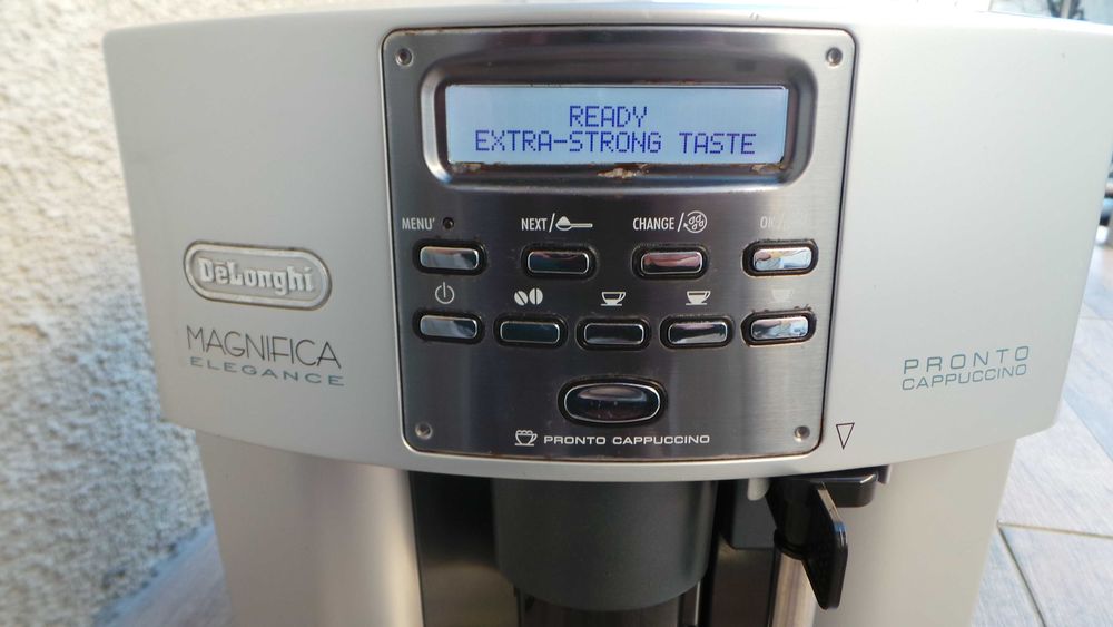 Delonghi Magnifica Elegance Pronto Cappuccino