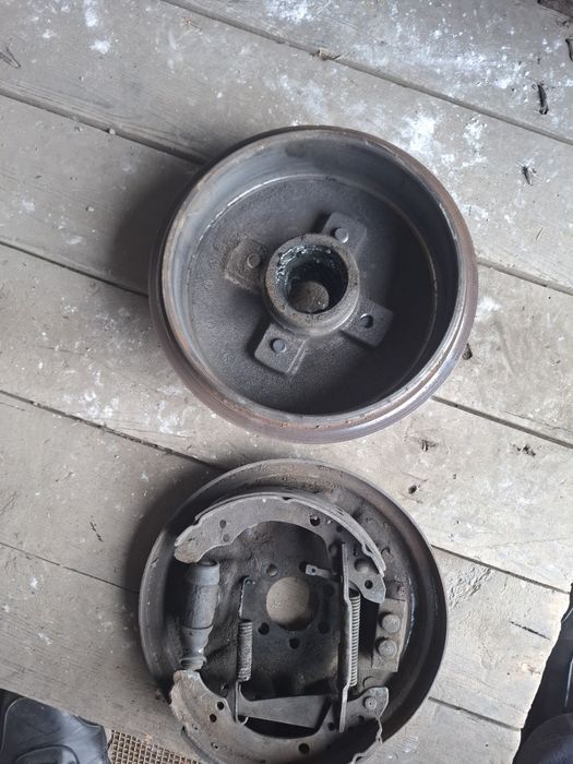 Продам зопчясти на ауди 80