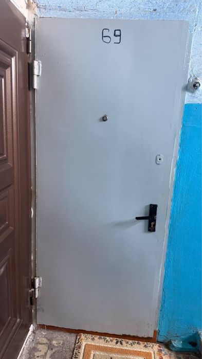 Продается Дверь железная  входная