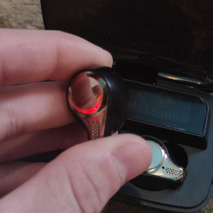 Наушник сатылады