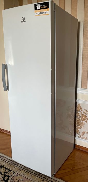 Морозильник Indesit DFZ 5175
