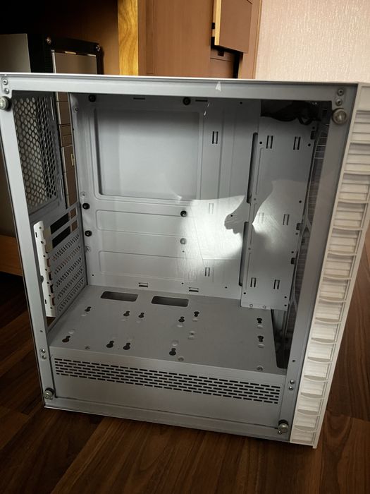 Корпус для ПК Wintek (белый, стекло)