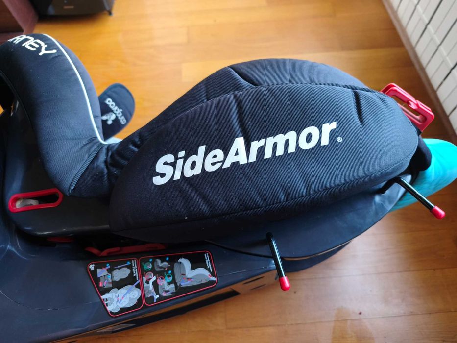 Детско столче за автомобил, марка Cangaroo, със система за странична защита SideArmor.