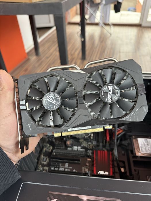 Vand Placa video amd RX560 4GG